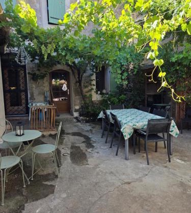 maison de campagne avec jaccuzi à bulles