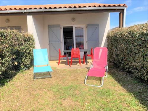 Maison de vacances près plage et commerces avec jardinet, parking privé et équipements complets - FR-1-22-165