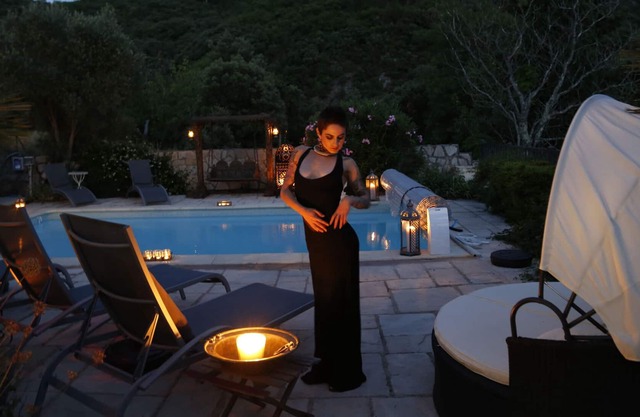 Maison des Rêves-As seen on House Hunters International! Private heated pool