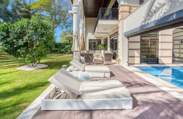 Maison Privee - Majestic Resort Villa with Private Pool on The Palm