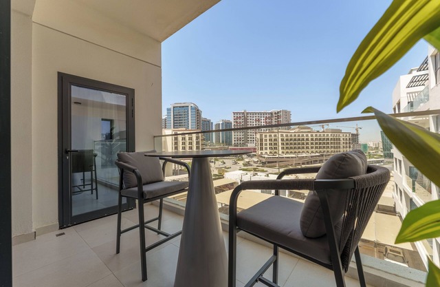 Maison Privee - Tranquil Escape w/Balcony and High-End Facilities