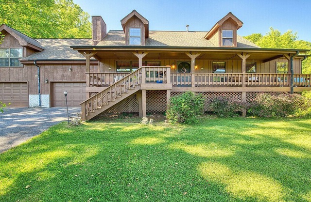 Majestic Grace is the place to sit on the rocking chair porch and enjoy the quiet Carolina mounta...