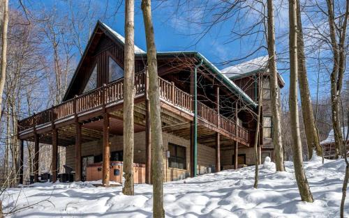 Majestic Mountain Cabin Retreat near Deep Creek Lake in Maryland