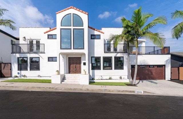 Majestic Villa with incredible views and hot tub