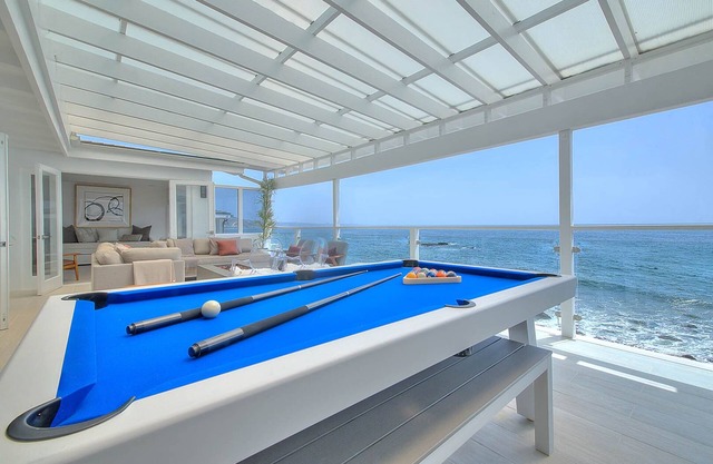 Malibu On The Beach!5 BEDROOMS! 4 KING BEDS!1WK 12K!100 5 Stars on other sites!