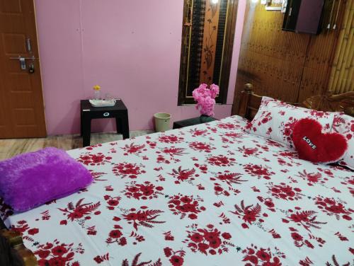 MAMATA CROWN Inn