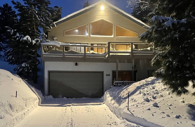 Mammoth Mountain Ski Lodge