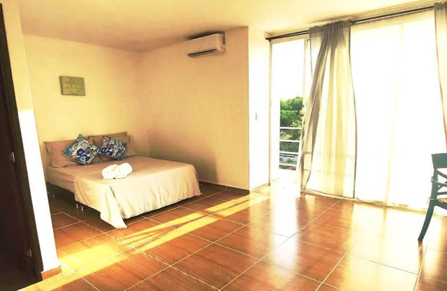 Mangrove House: Spacious Room, Balcony-and View