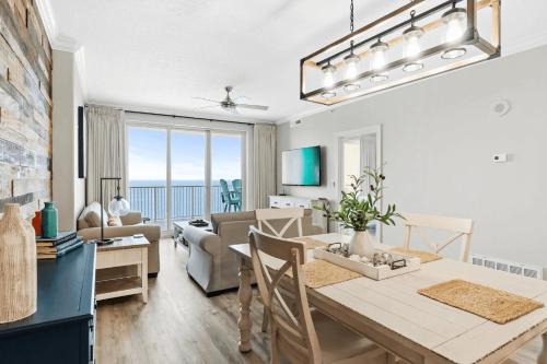 Manta Ray Villa by AvantStay Gulf Front 2 Pools