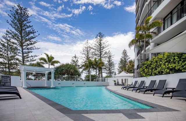 Mantra Coolangatta Beach