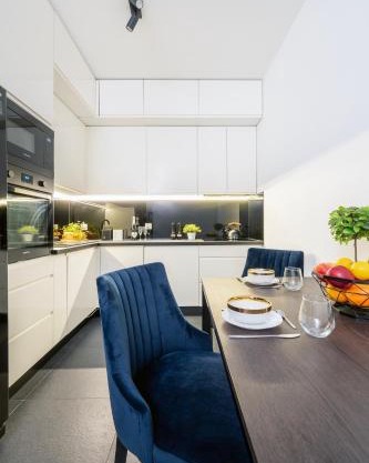 Manufaktura Residence - Apartamenty Industrial z Parkingiem i Dwoma Łazienkami