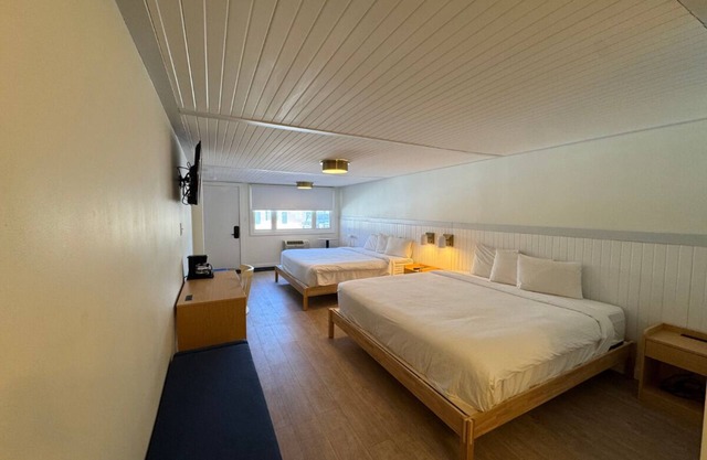 Maple Leaf Inn - Lake Placid