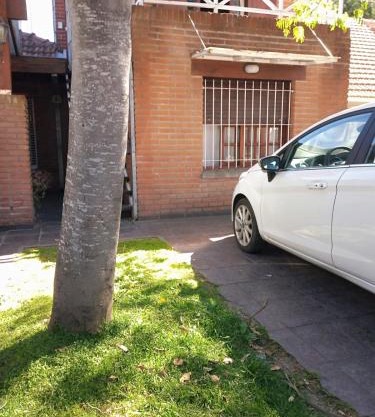 MAR DEL PLATA BARRIO CONSTITUCION Departamento 2 ambientes PB a la calle