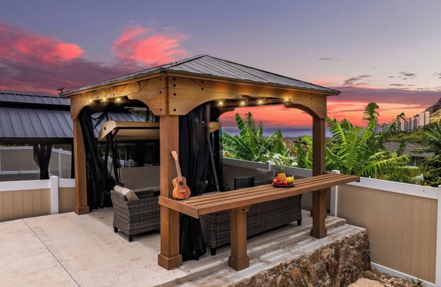 @ Marbella Lane - Stunning Gem w/MT & Ocean Views