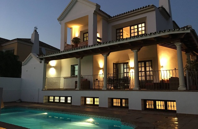 Marbella Villa Private Swimming pool, garden & parking. Next to beach & golf.