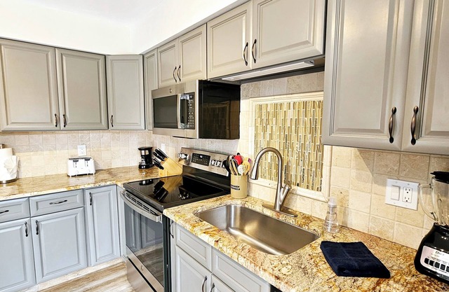 Marco Island Florida Family Vacation Home-heated pool, beach, Pet friendly