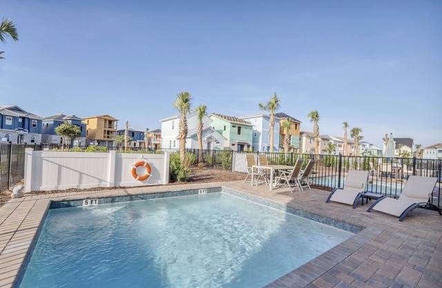 Margaritaville Cottage, Private Pool, Near Disney!