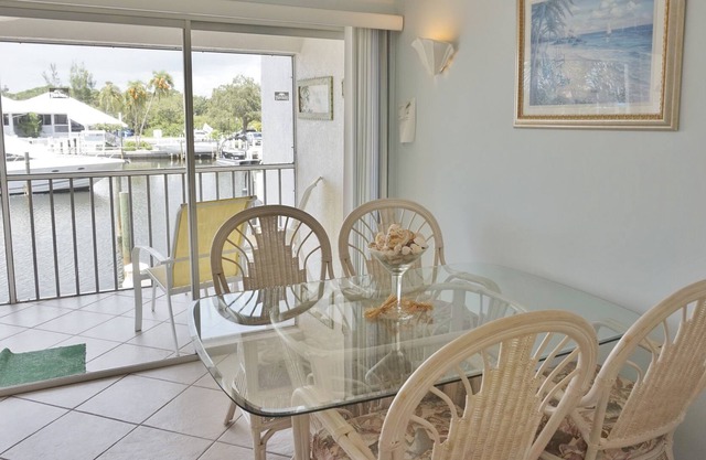 Marina One Bedroom Villa by Redawning