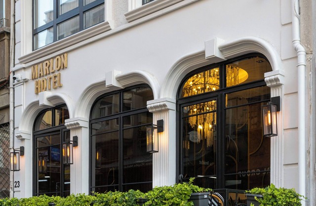 Marlon Hotel
