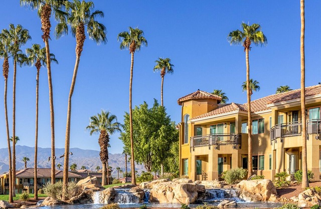 Marriott Desert Springs Villas 1 bedroom villanCoachella fest Shuttle to venue