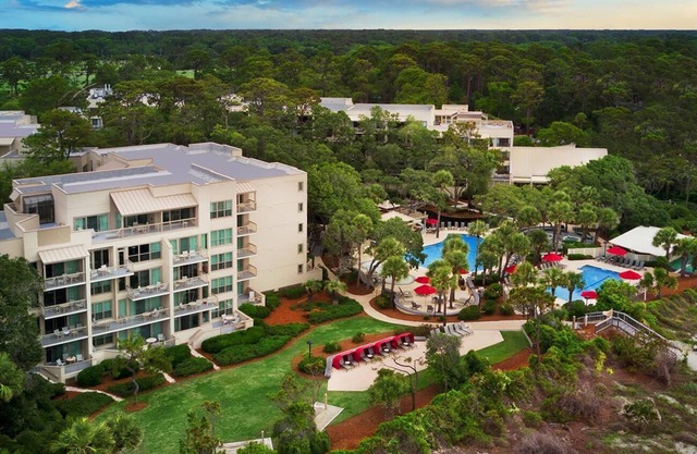 Marriott Monarch at Sea Pines- 2 Bedroom Unit Sleeps 6!