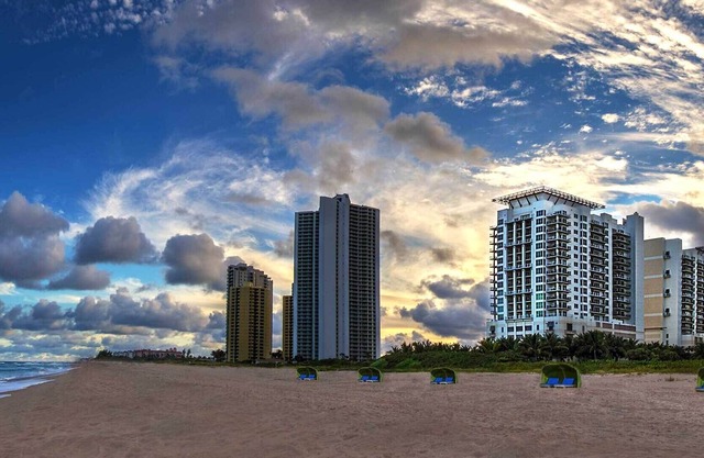 Marriott Oceana Palms - Luxe 2 Bedroom - Beachfront Resort - Family Friendly