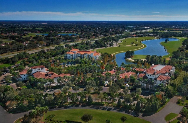 Marriott's Lakeshore Reserve Villa