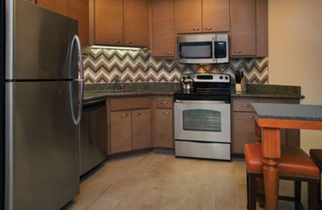 Marriott's Summit Watch 1 King Bedroom Villa Sleeps 4