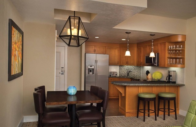 Marriott Timber Lodge@Heavenly, New Year Week with On Property Gondola
