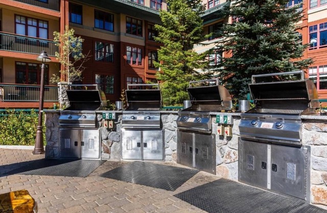 Marriott Timber Lodge at Lake Tahoe. Perfect for skiing or nature walks.