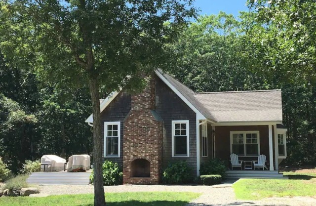 Martha's Vineyard Getaway Cottage