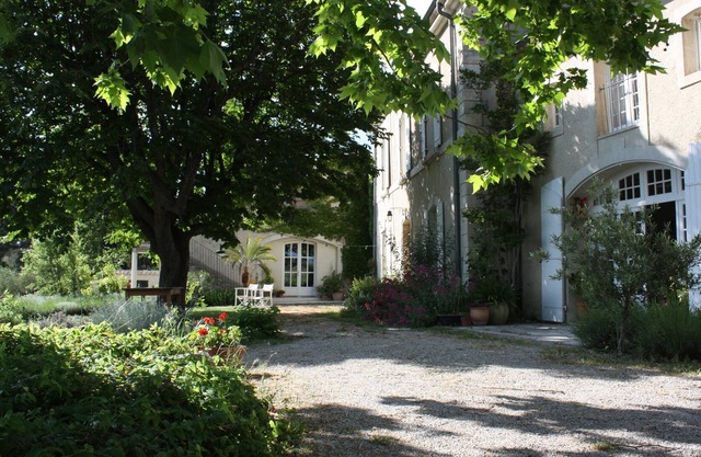 Mas BONHEUR - paradise for 12 people with breathtaking view of Mont Ventoux