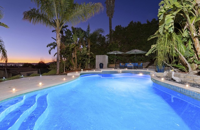 Massive Hillside Estate Heated Pool+Spa Views!