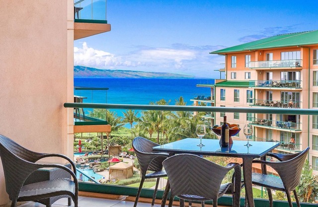 Maui Resort Rentals: Honua Kai Konea 615 - 6th Floor Studio w/ Full Ocean Views!