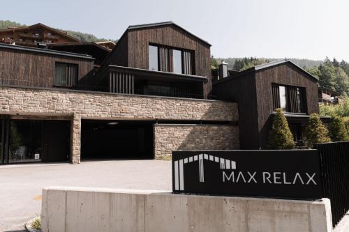 Max Relax SUMMERCARD INCLUDED Ski in-ski out