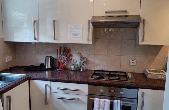 Mayville House Apartment