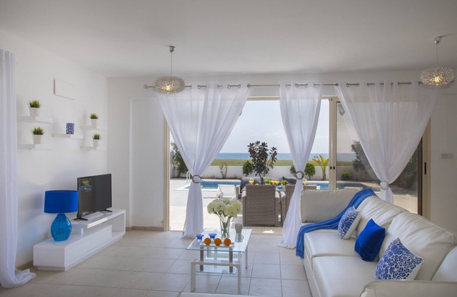 Mazotos Seaview Villa Iris