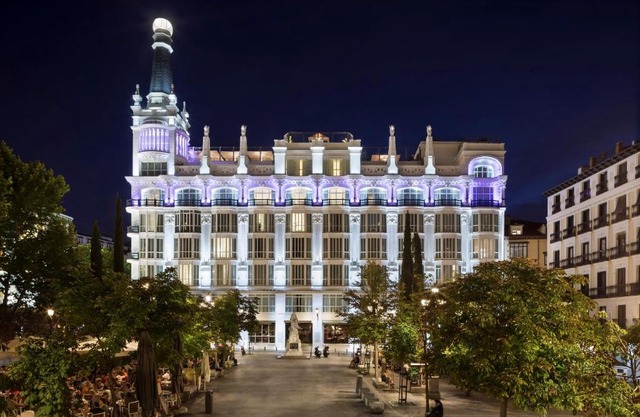ME Madrid Reina Victoria by Meliá