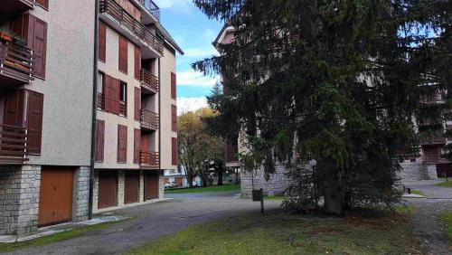 MEADOWS Apartment