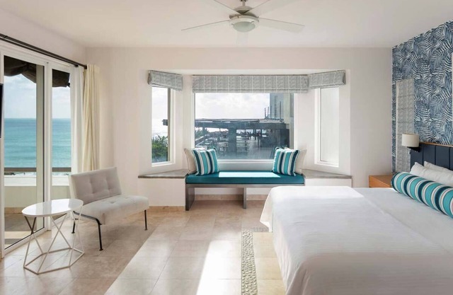 Medano Tower - Three-Bedroom Suite
