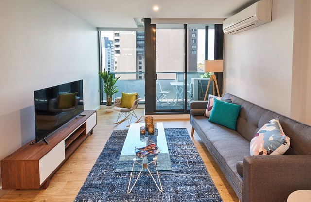 Mega Style Apartments Southbank
