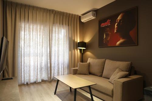 Meli Deluxe Apartments