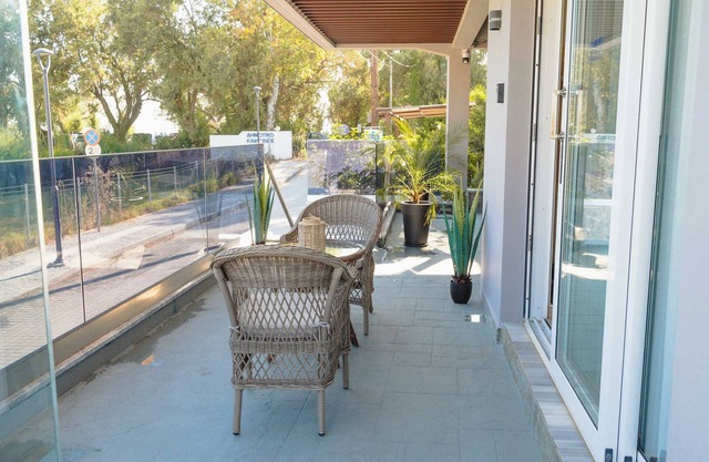 Melina Luxury Escape – Kourouta Beachside Getaway