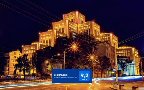 Menorah Hotel