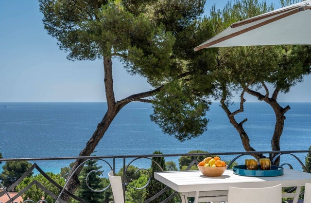 Mera - Two Bedroom Apartment, Sleeps 4
