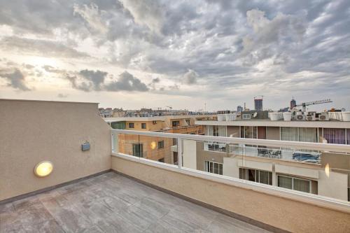 Mercury Residence No15 Penthouse Terrace by Haven & Keys Malta