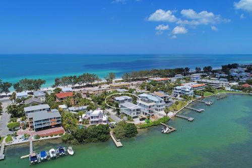 Mermaid's Landing managed by Beach Retreats