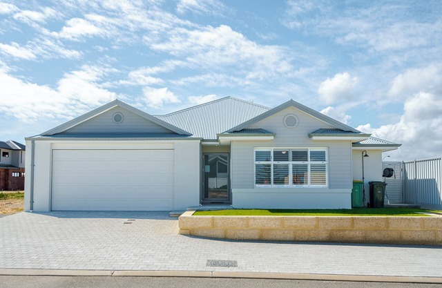 Mermaid's Retreat: 4 BR, 2 BA in Jurien Bay, Sleeps 8
