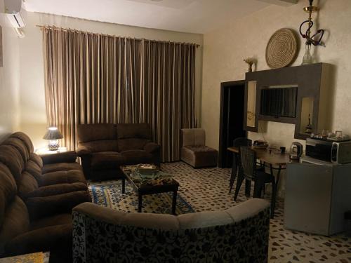 Mesha Stele Private Hotel