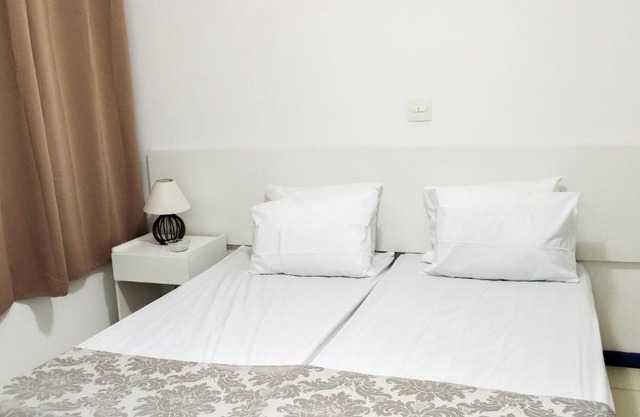 Metro Hotel